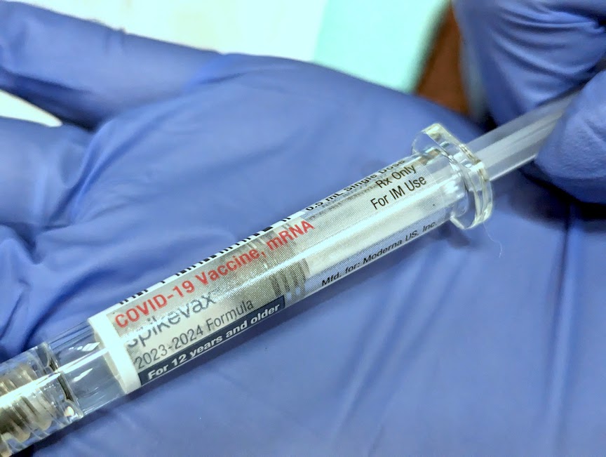 PXL_20231218_232051044